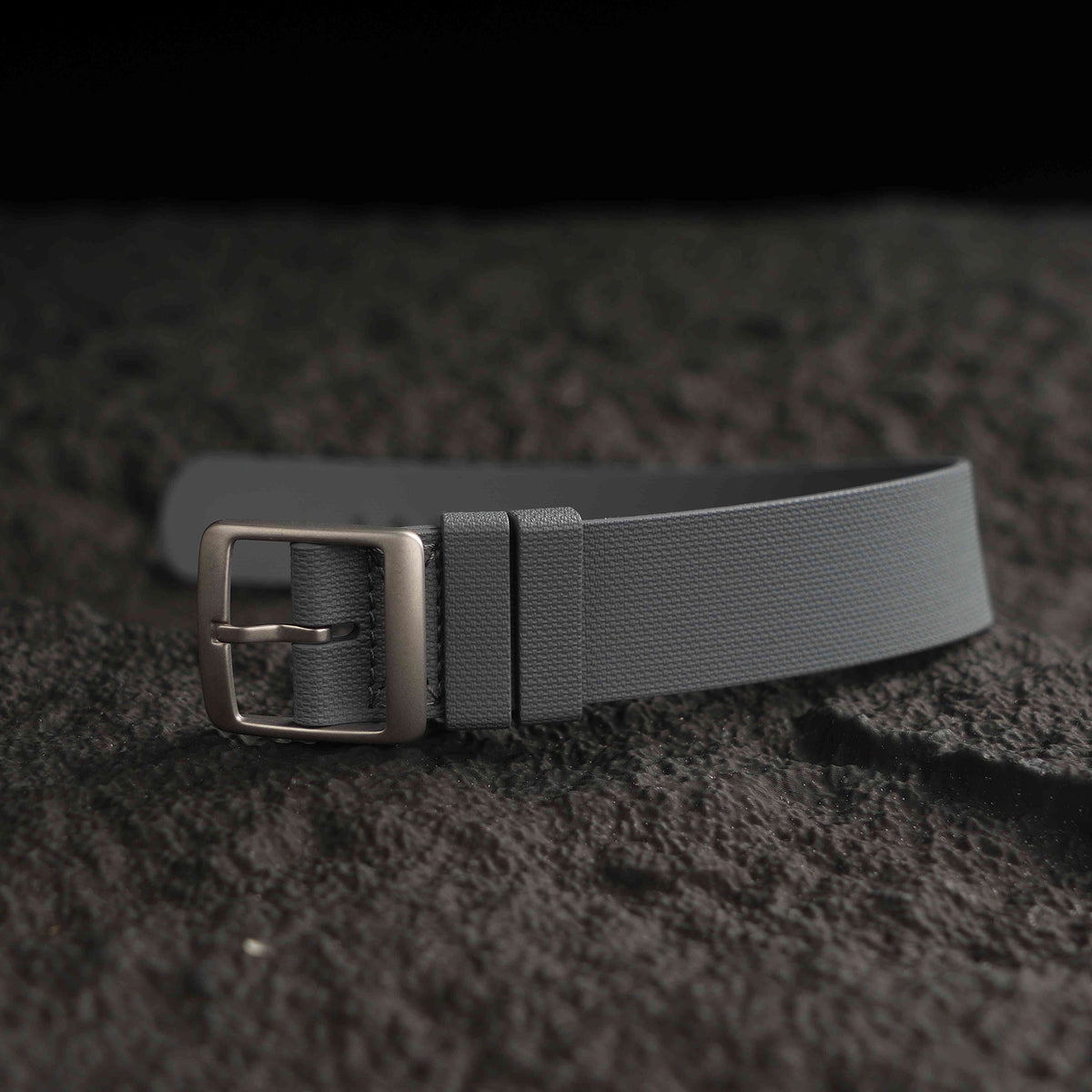 【NATO-FKM】Ceramic Grey DAI-EL™ Textured Rubber Strap