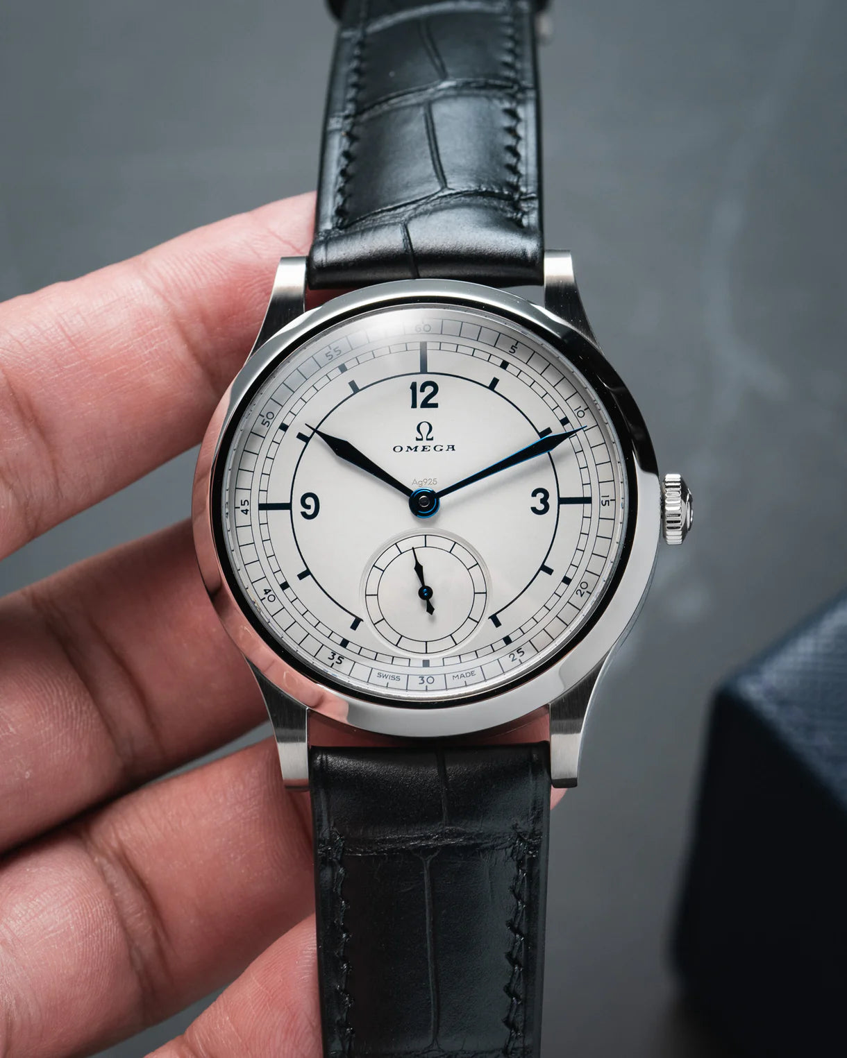 Matte Black (Double-sided) Alligator Prestige Strap