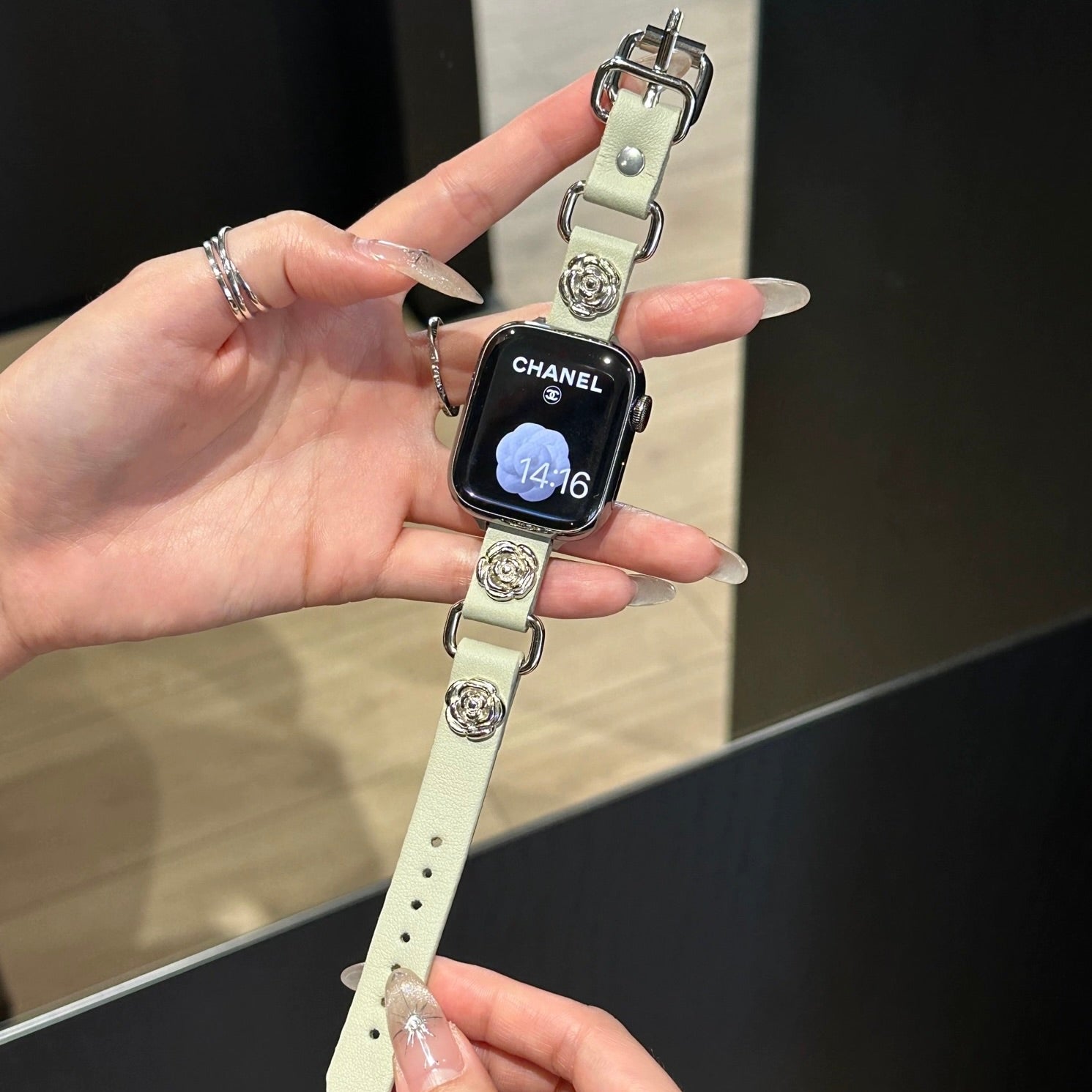 Camellia Metal Slim Leather Apple Watch Strap