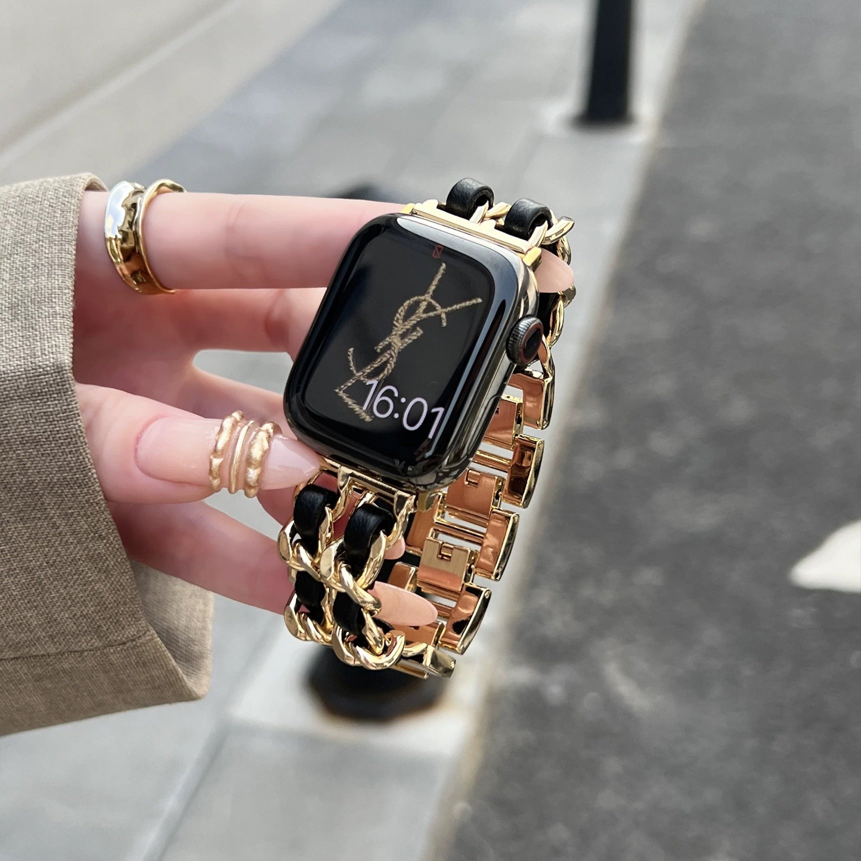 Double-Row Chain High-End Apple Watch Strap