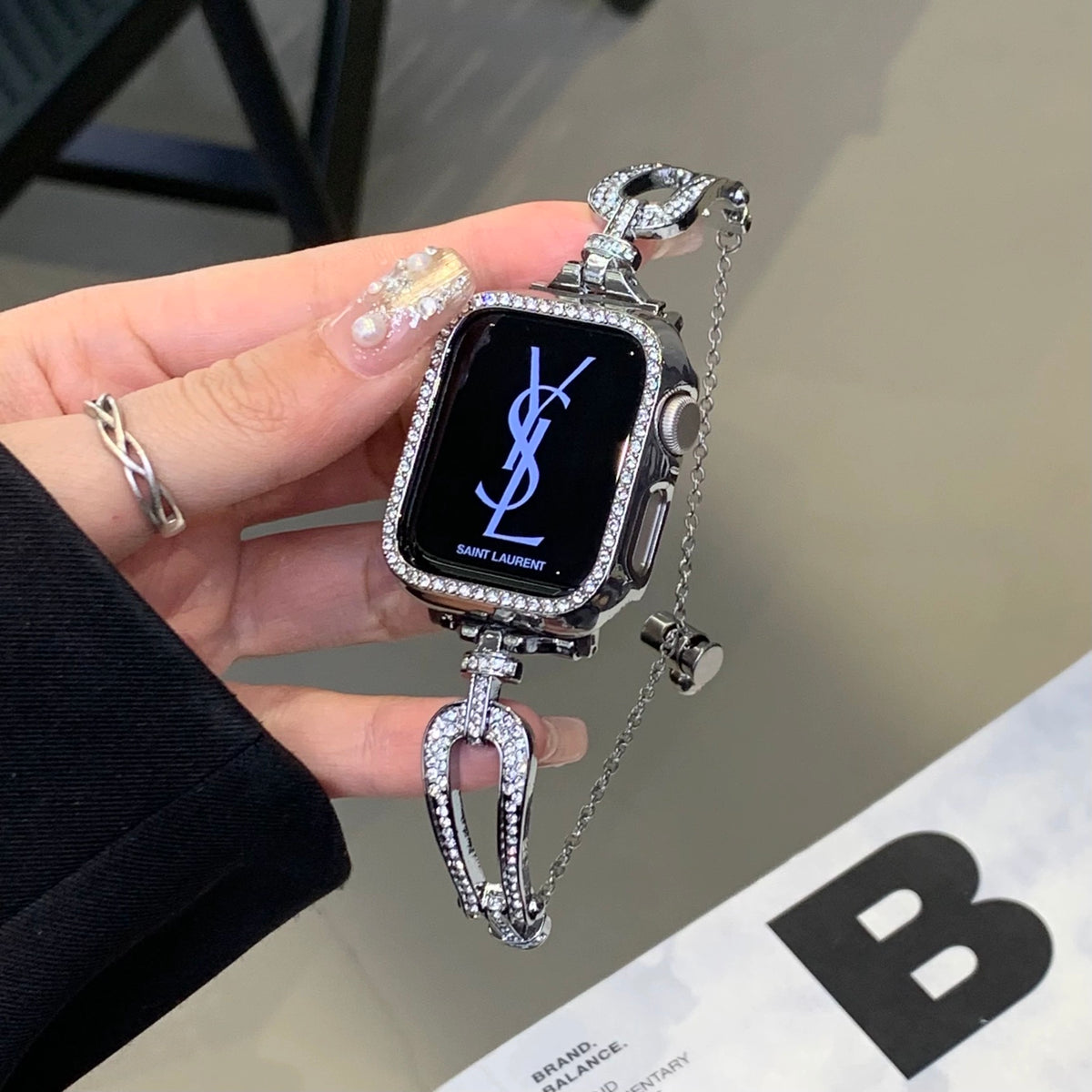 Horseshoe Bracelet High-End Apple Watch Strap