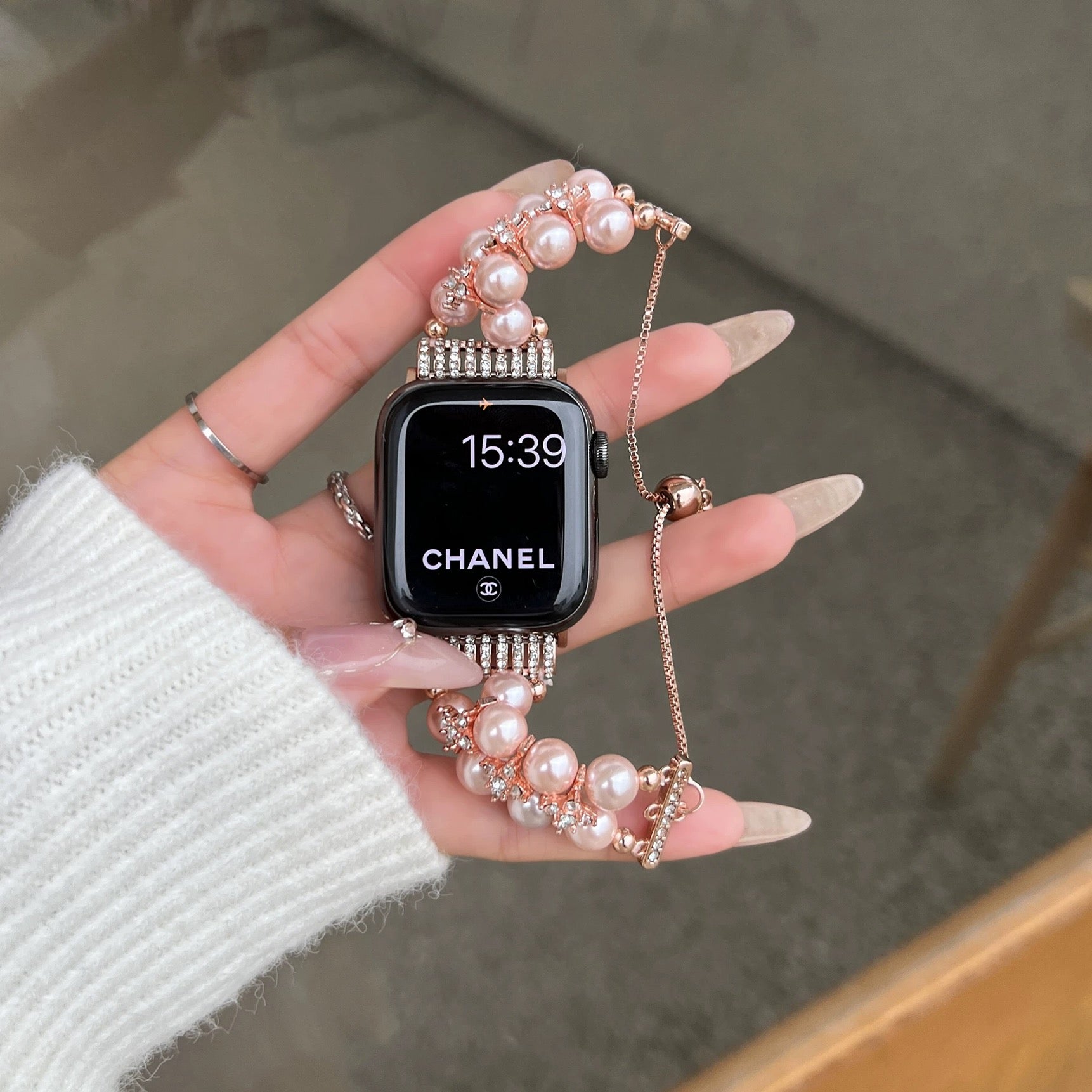 High-End Pearl Apple Watch Strap