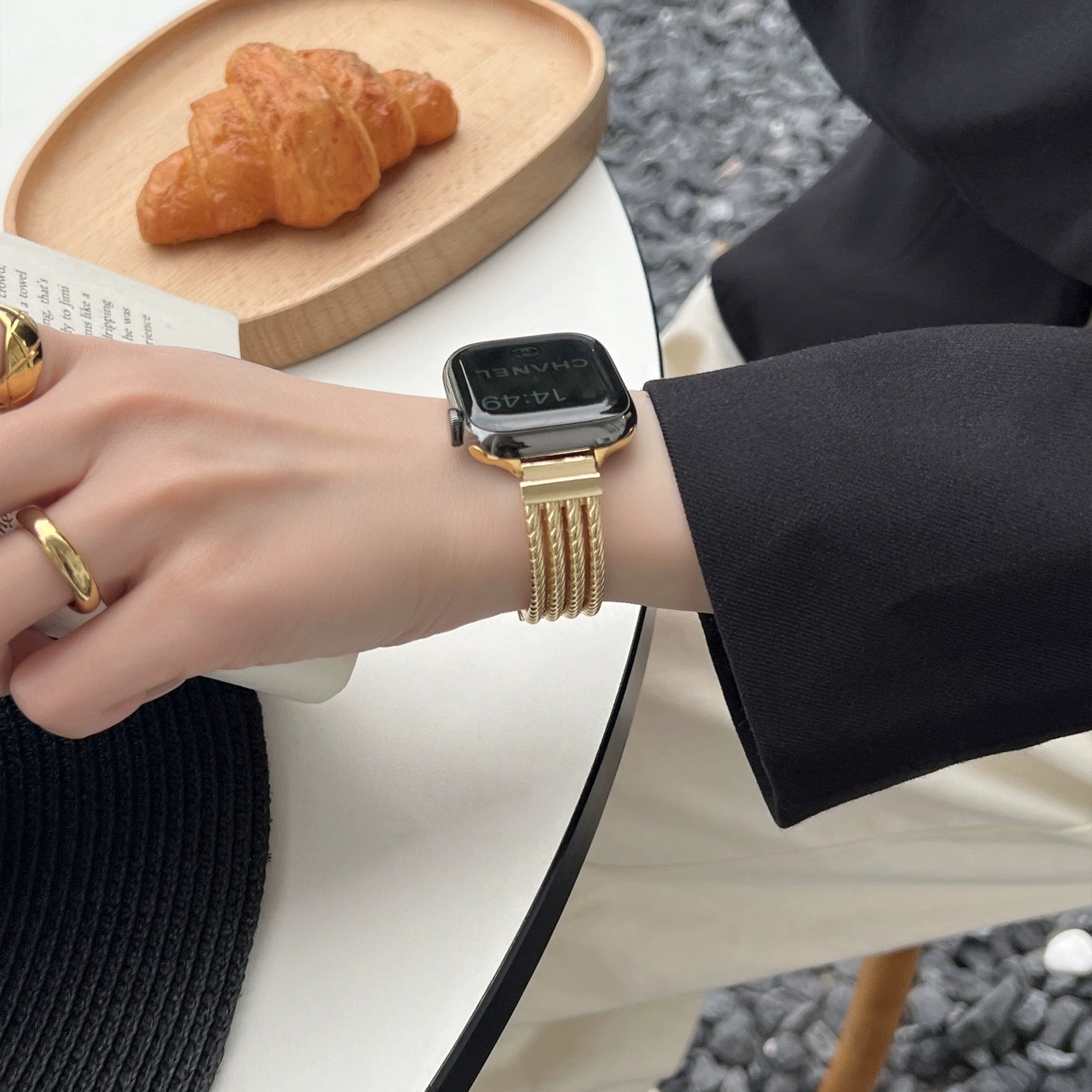 High-End Metal Bracelet Apple Watch Strap