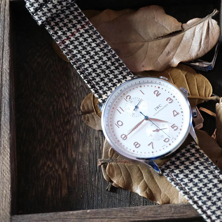 (Bespoke Item) Light Brown & Red Royal VV150 Houndstooth Strap