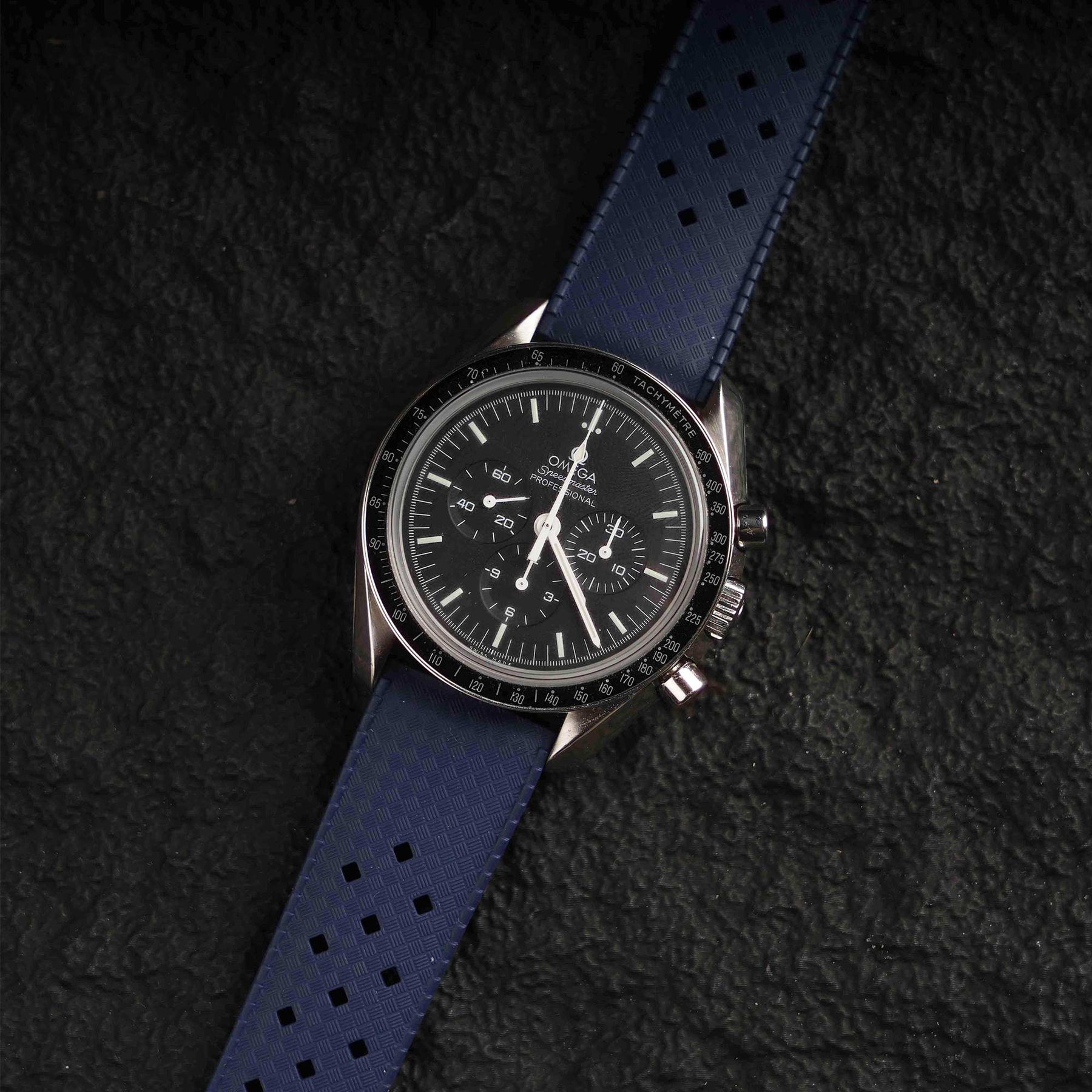 【TROPIC-FKM】Navy DAI-EL™ Airflow Rubber Strap