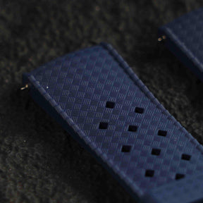 【TROPIC-FKM】Navy DAI-EL™ Airflow Rubber Strap