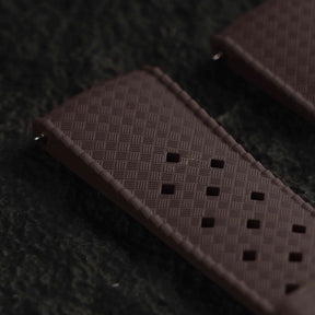 【TROPIC-FKM】Coffee DAI-EL™ Airflow Rubber Strap