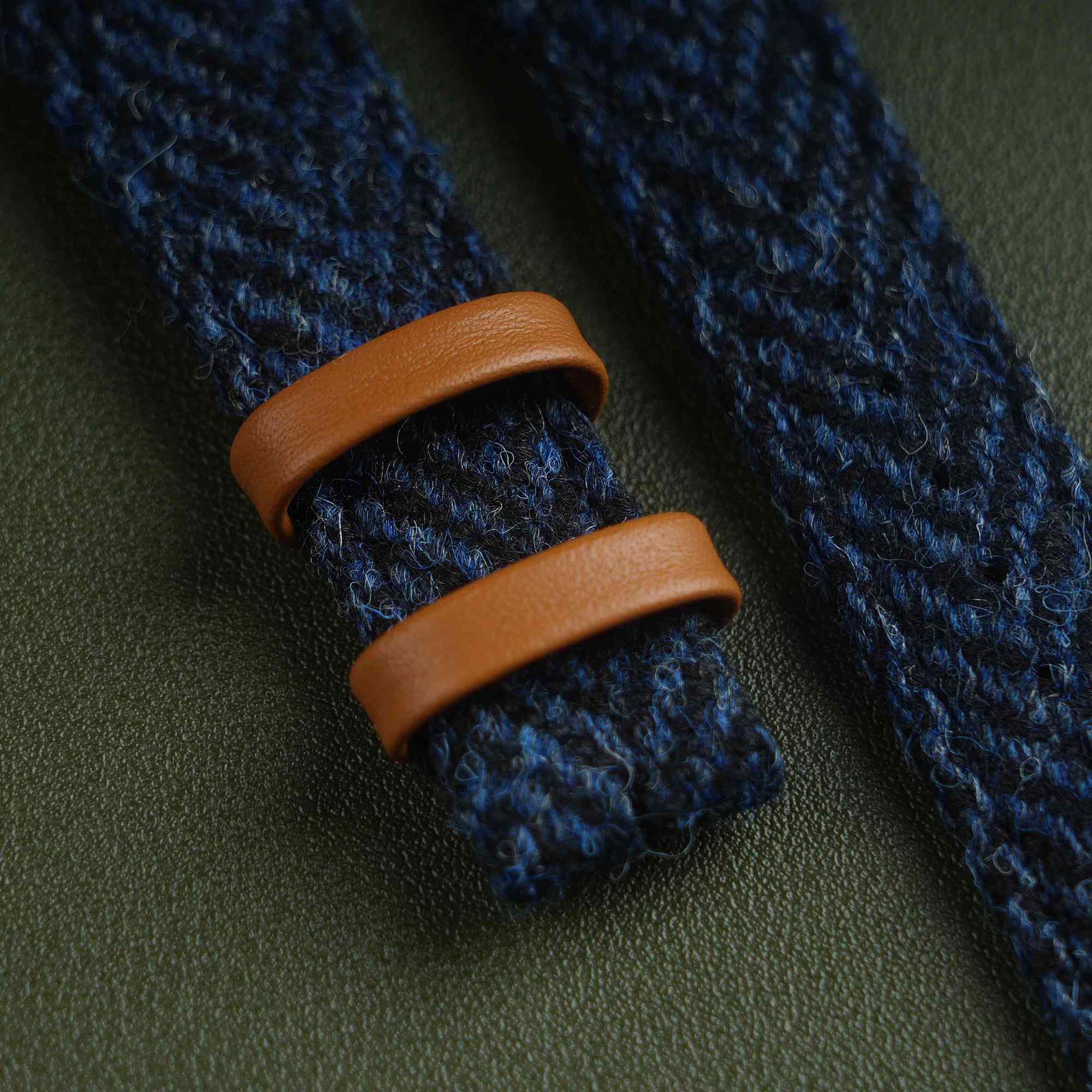 Richer Nap】HARRIS TWEED® Navy Blue Herringbone Strap