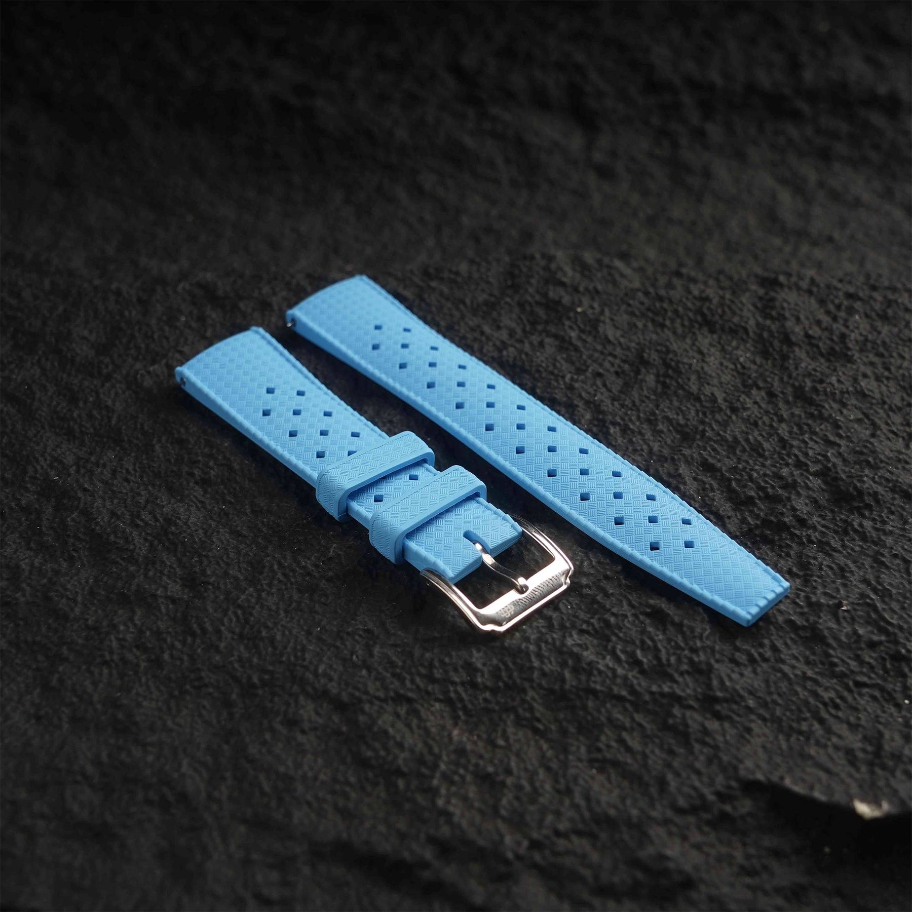 【TROPIC-FKM】Sky Blue DAI-EL™ Airflow Rubber Strap
