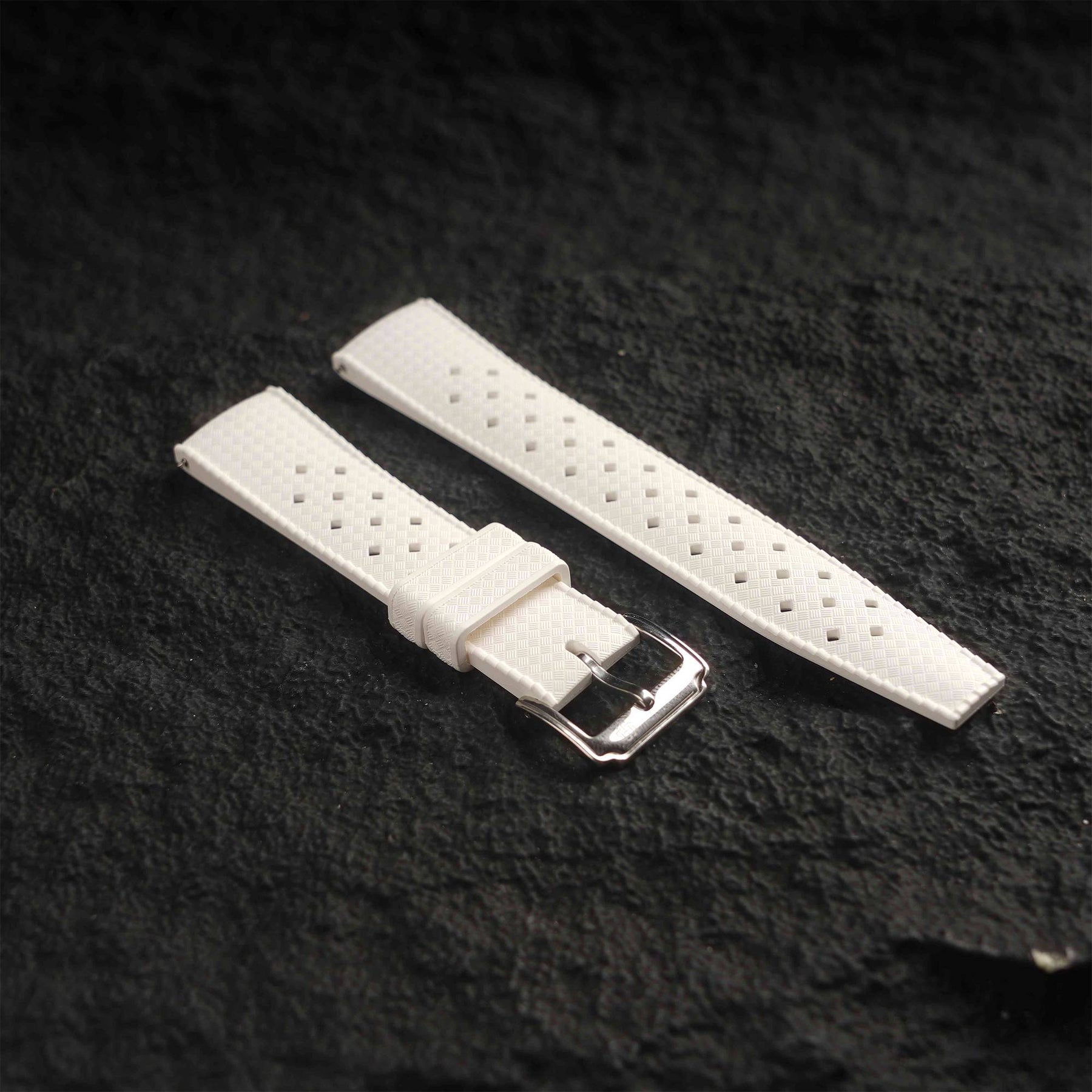 【TROPIC-FKM】White DAI-EL™ Airflow Rubber Strap