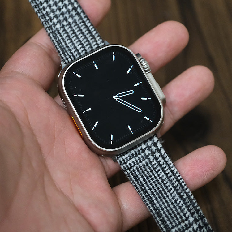 Black and White Prince Plaid Apple Strap