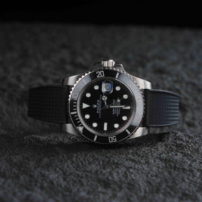 【WAFFLE-FKM】Space Black DAI-EL™ Iconic Rubber Strap