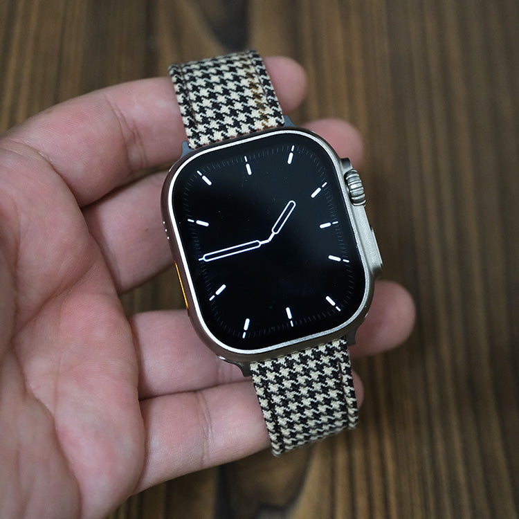 Light Brown & Red Royal VV150 Houndstooth Apple Strap