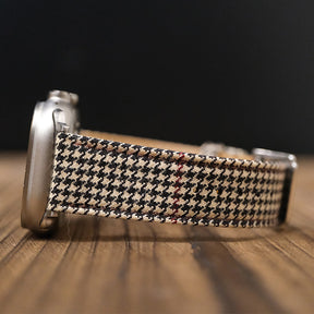 Light Brown & Red Royal VV150 Houndstooth Apple Strap