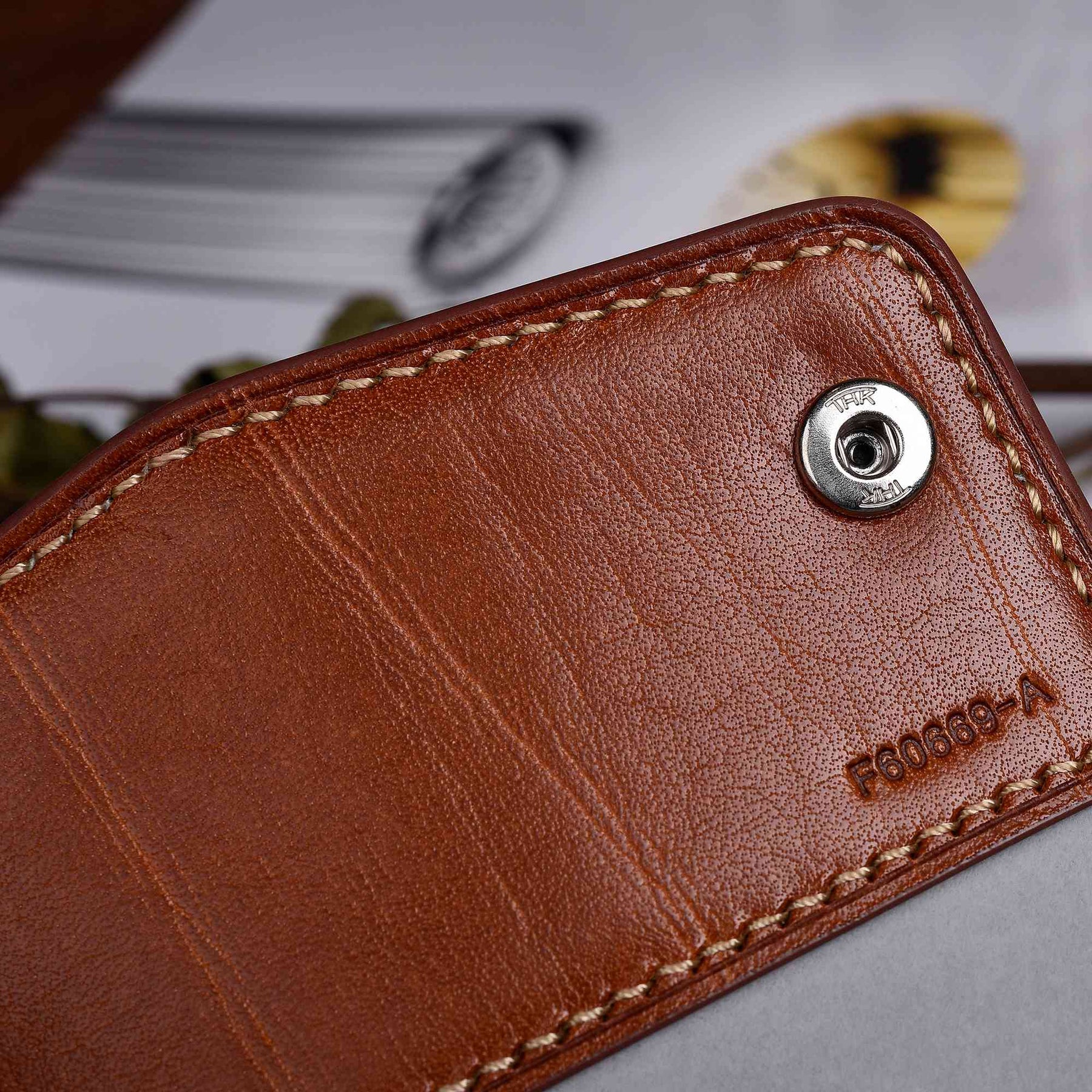 Brown Voyage Strap Vault