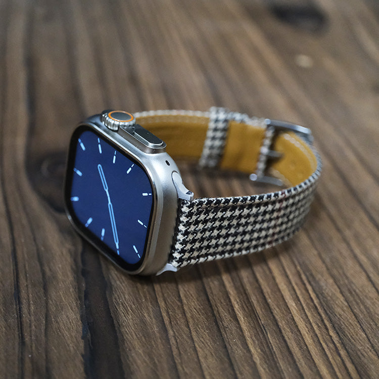 Light Brown & Red Royal VV150 Houndstooth Apple Strap