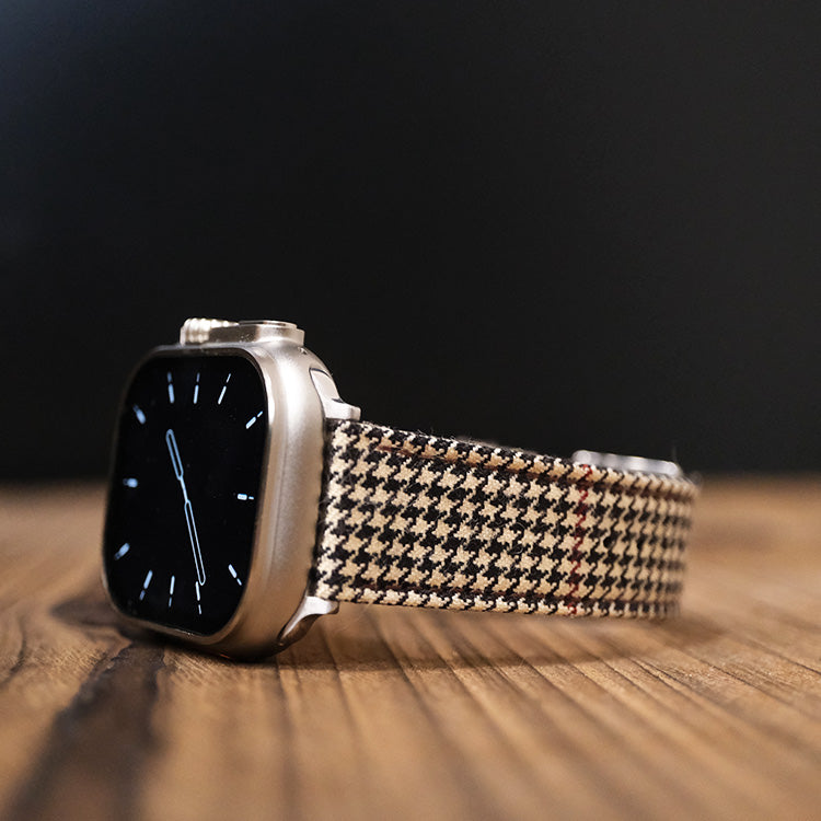 Light Brown & Red Royal VV150 Houndstooth Apple Strap