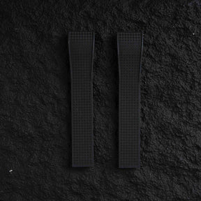 【WAFFLE-FKM】Space Black DAI-EL™ Iconic Rubber Strap
