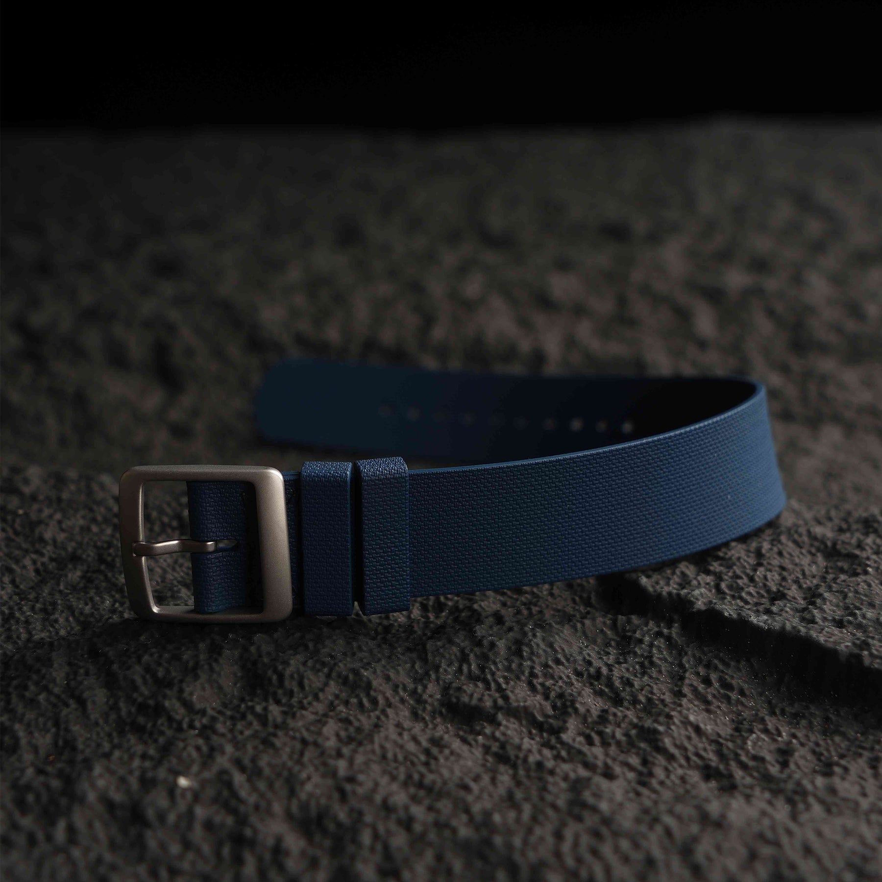 【NATO-FKM】Navy DAI-EL™ Textured Rubber Strap