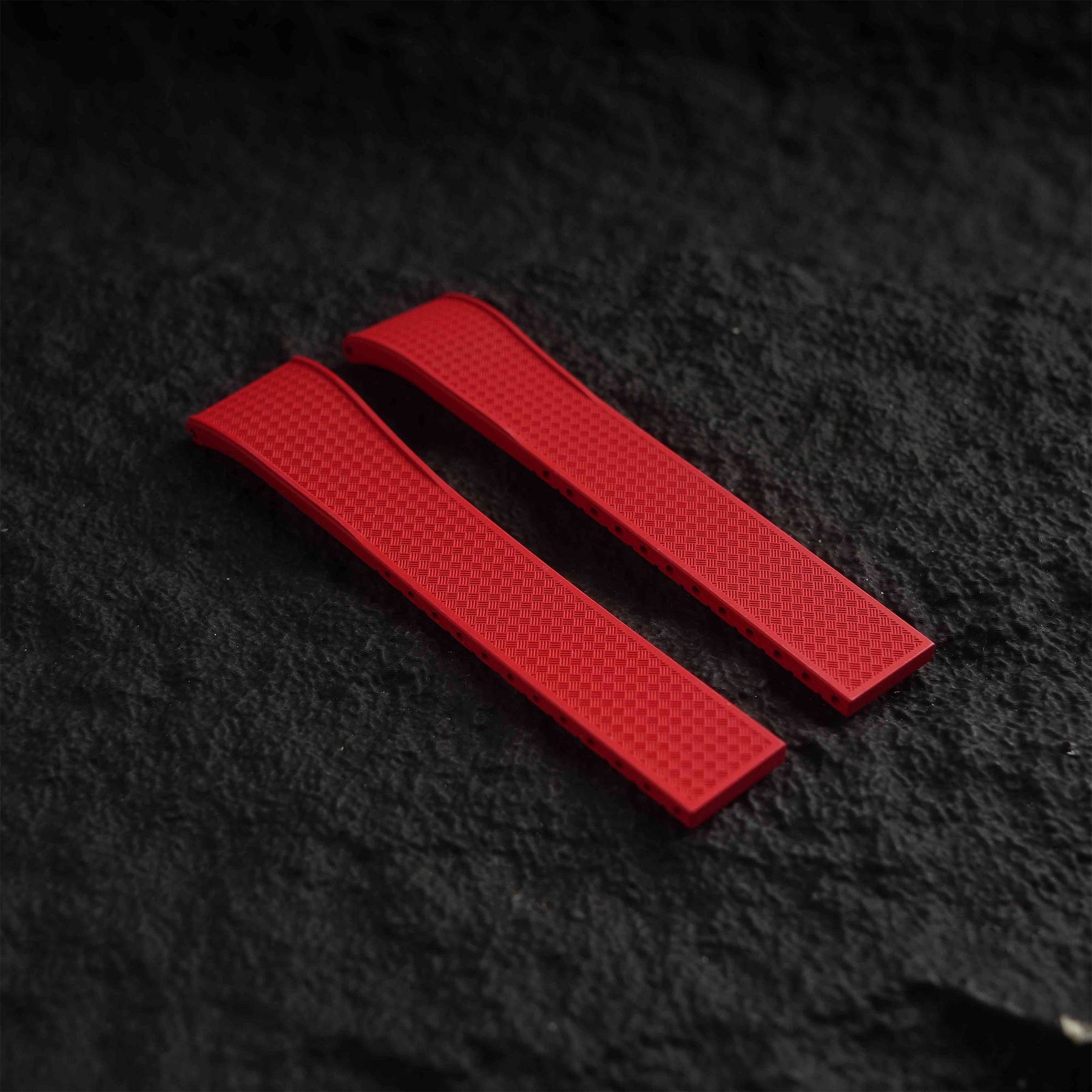 【WAFFLE-FKM】Red DAI-EL™ Iconic Rubber Strap