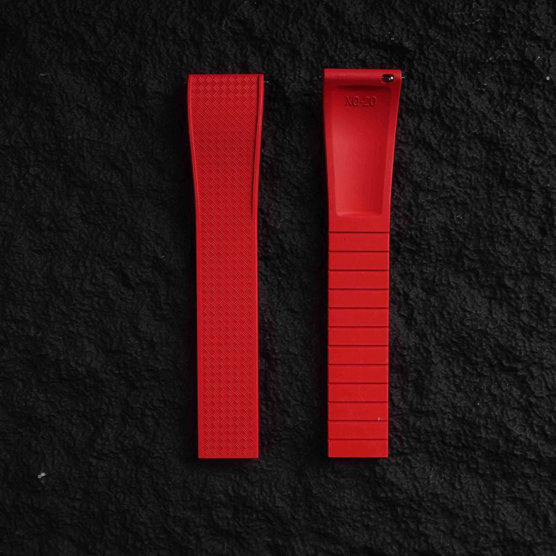 【WAFFLE-FKM】Red DAI-EL™ Iconic Rubber Strap
