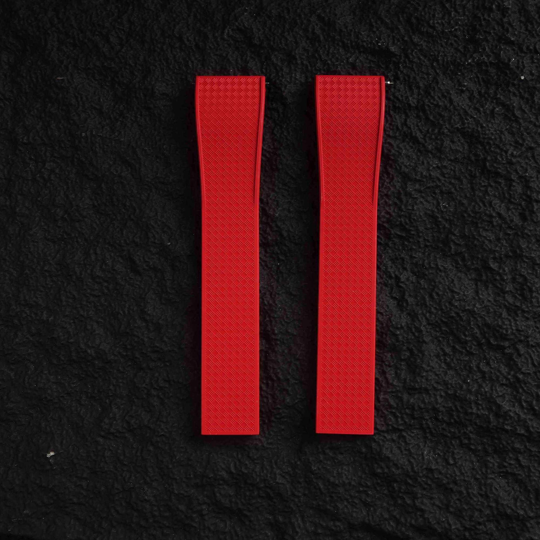 【WAFFLE-FKM】Red DAI-EL™ Iconic Rubber Strap