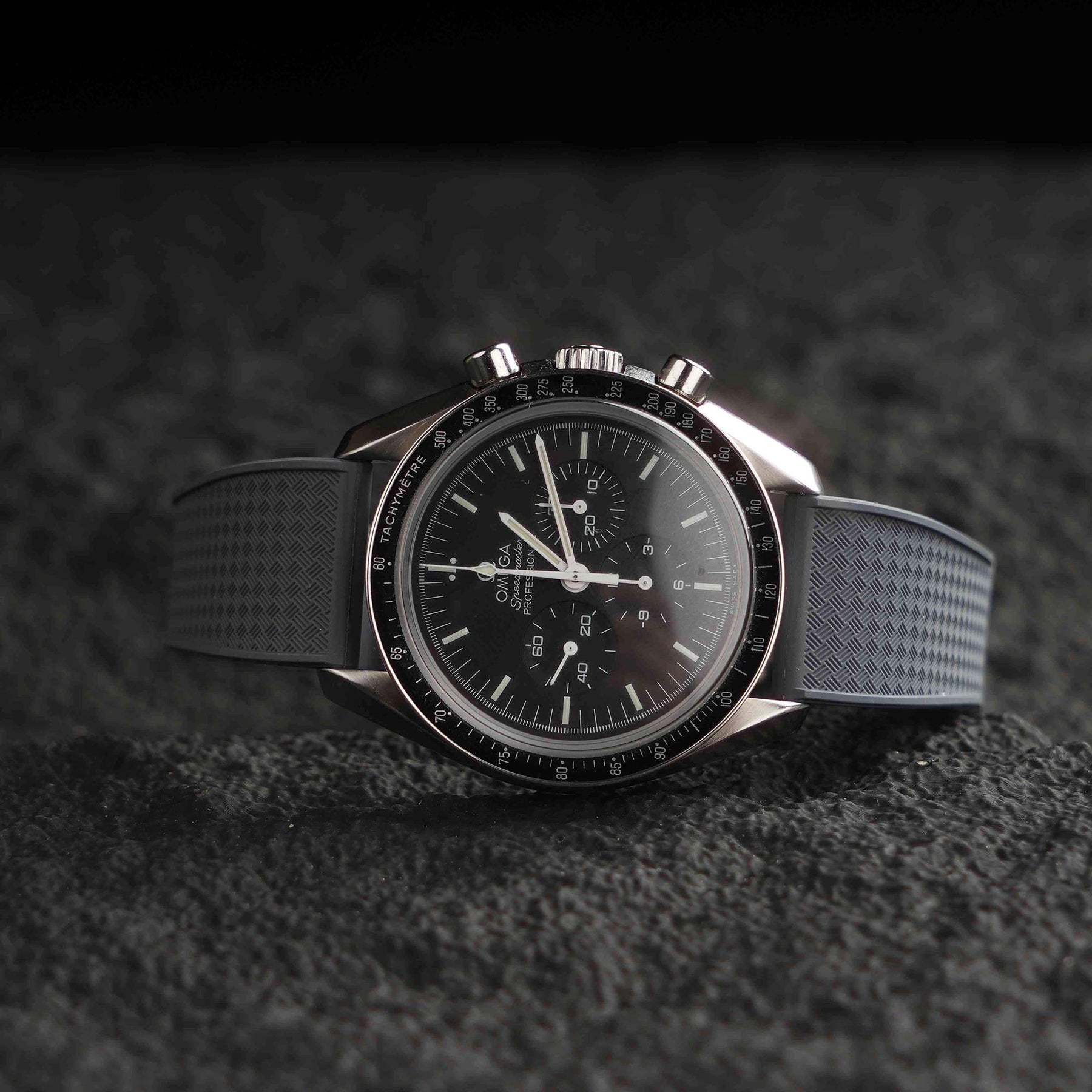 【WAFFLE-FKM】Space Grey DAI-EL™ Iconic Rubber Strap