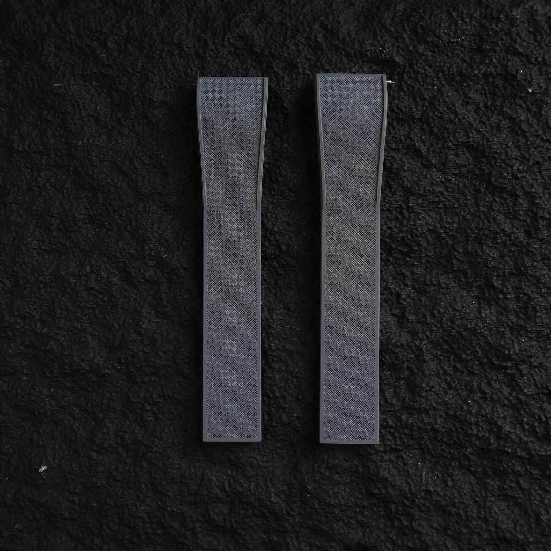 【WAFFLE-FKM】Space Grey DAI-EL™ Iconic Rubber Strap