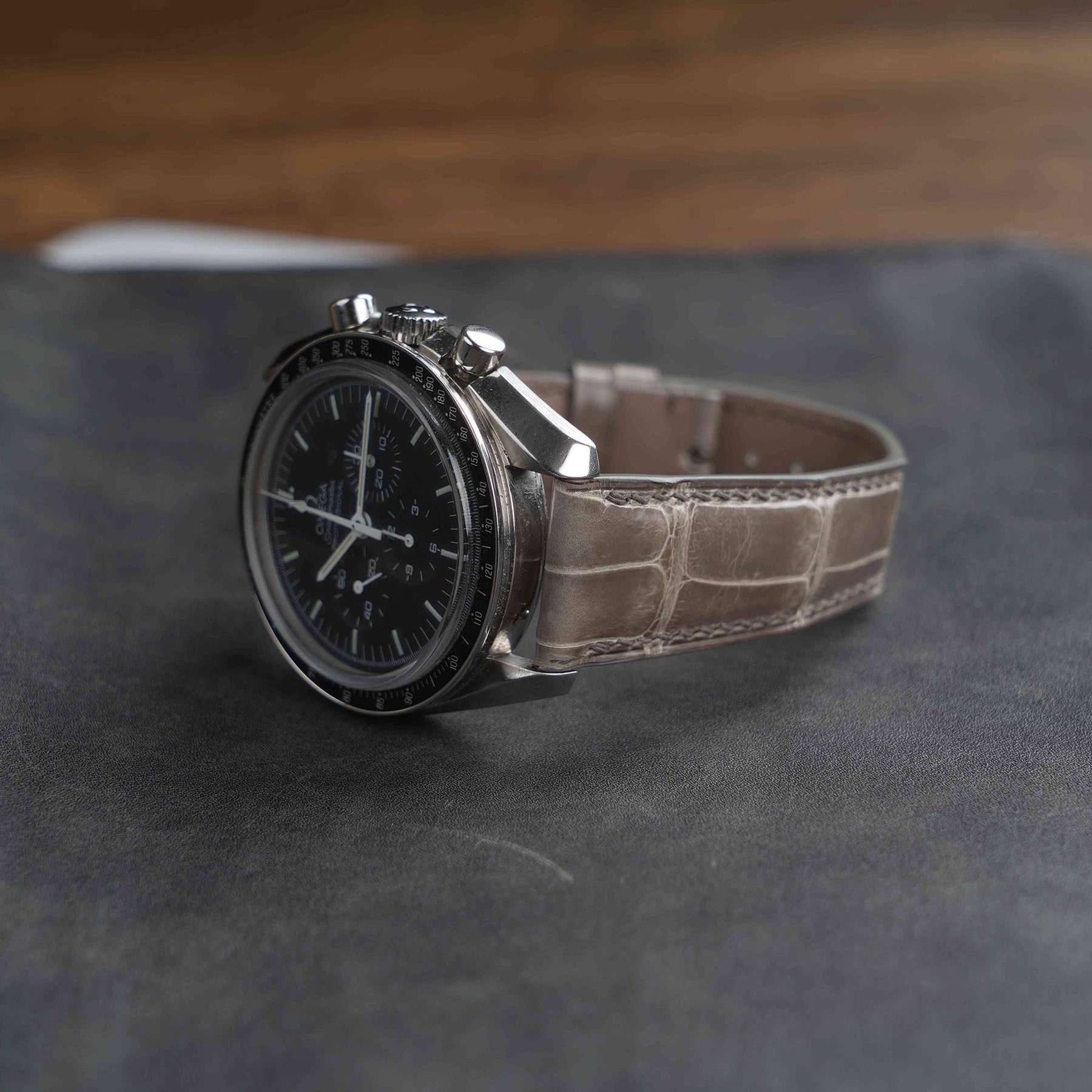 【Mississippi Alligator】Elephant Grey Glossy Belly Prestige Strap - AB057