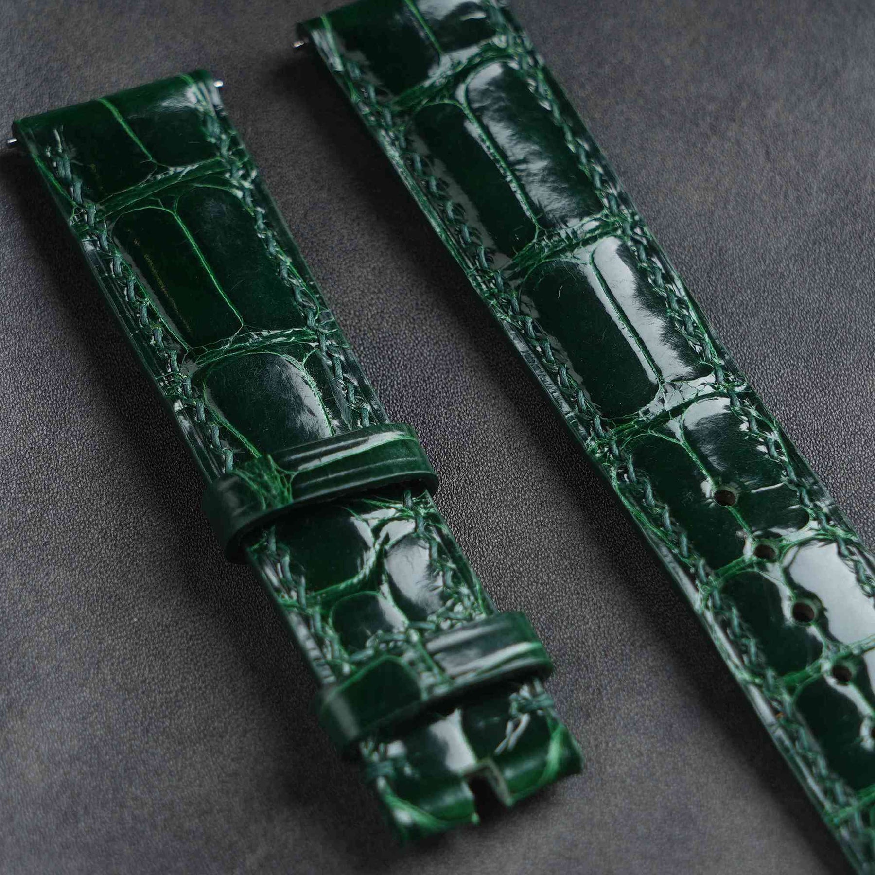 【Mississippi Alligator】Emerald Green Glossy Belly Prestige Strap - AB013
