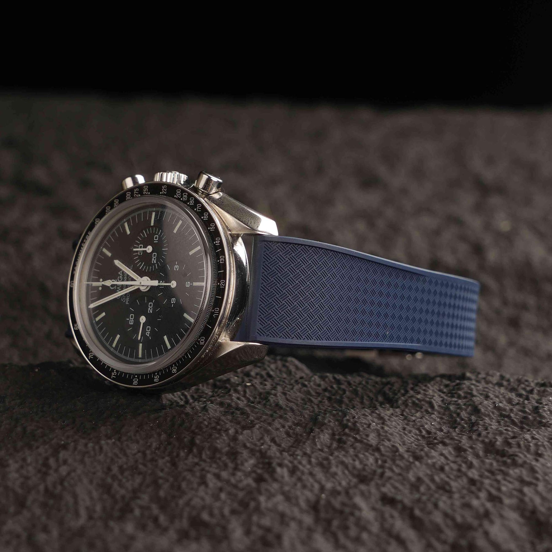 【WAFFLE-FKM】Navy DAI-EL™ Iconic Rubber Strap