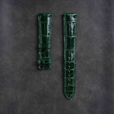 【Mississippi Alligator】Emerald Green Glossy Belly Prestige Strap - AB013