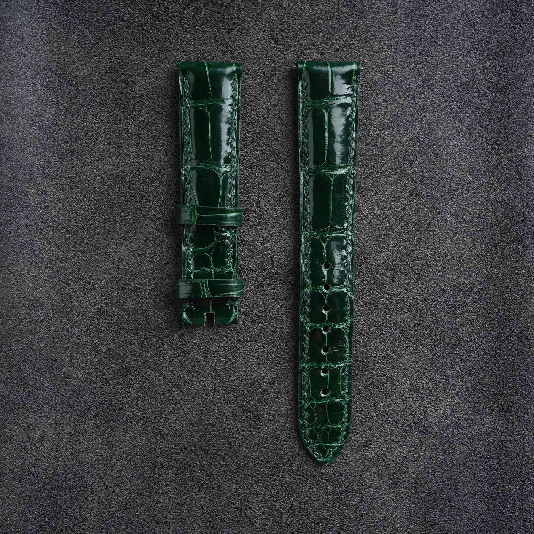 【Mississippi Alligator】Emerald Green Glossy Belly Prestige Strap - AB013
