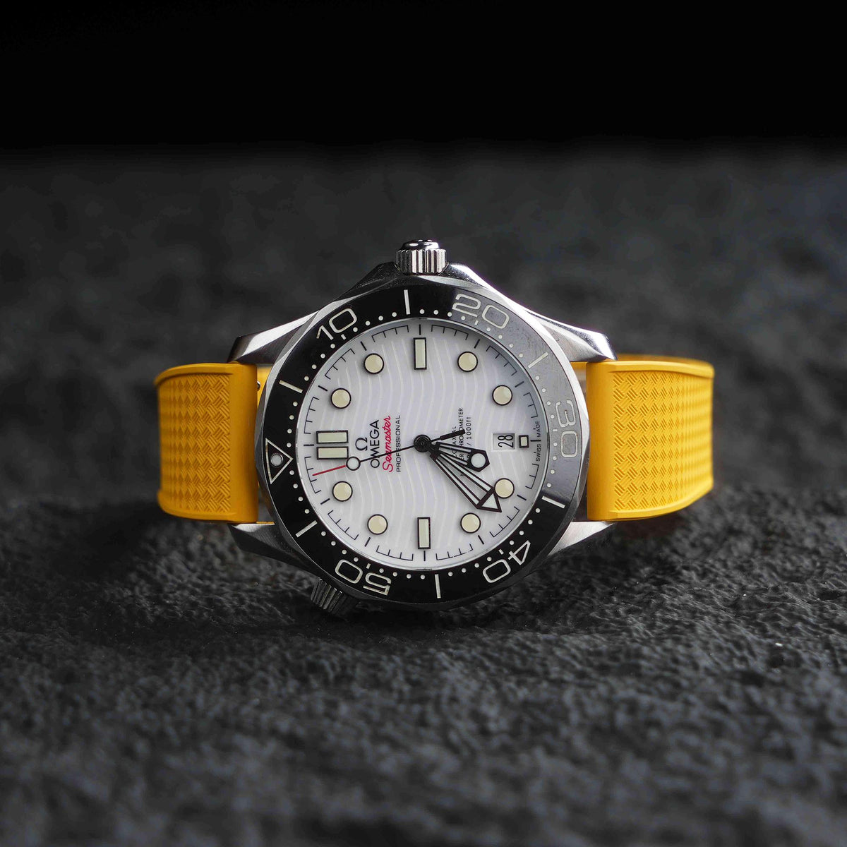 【WAFFLE-FKM】Yellow DAI-EL™ Iconic CTS Rubber Strap