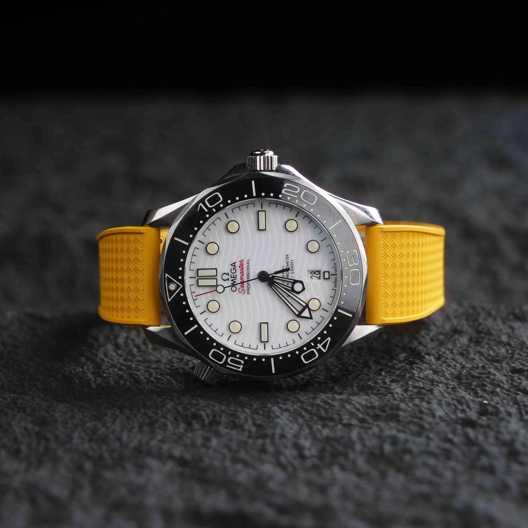 【WAFFLE-FKM】Yellow DAI-EL™ Iconic Rubber Strap