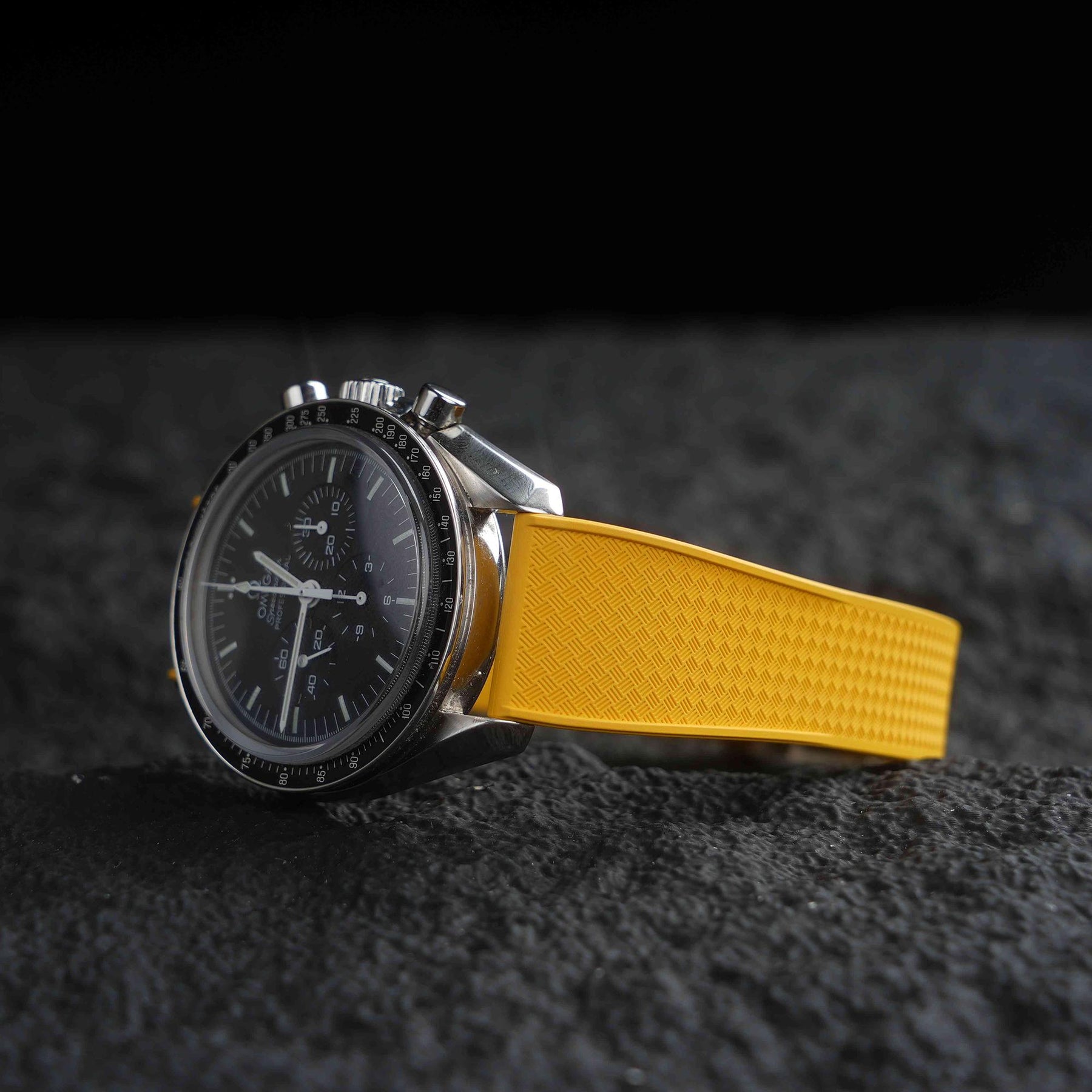 【WAFFLE-FKM】Yellow DAI-EL™ Iconic Rubber Strap