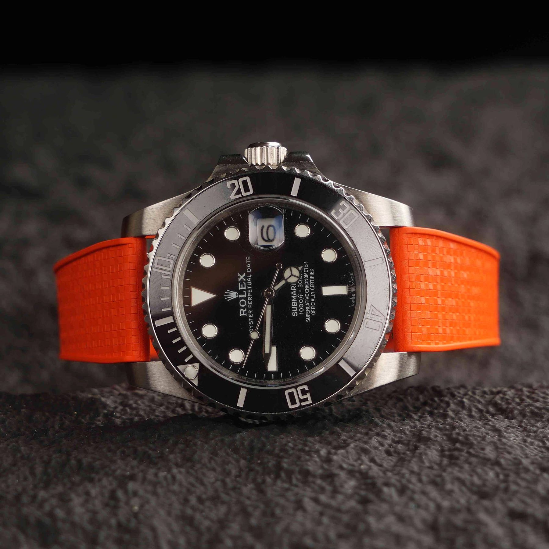 【GRID-FKM】Orange DAI-EL™ Checkered CTS Rubber Strap