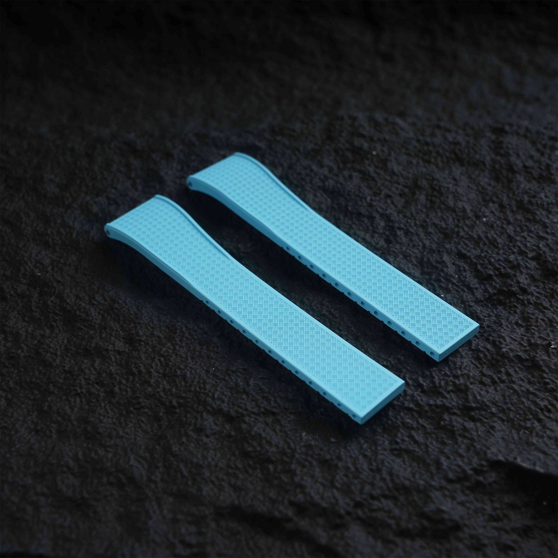 【WAFFLE-FKM】Ice Blue DAI-EL™ Iconic Rubber Strap