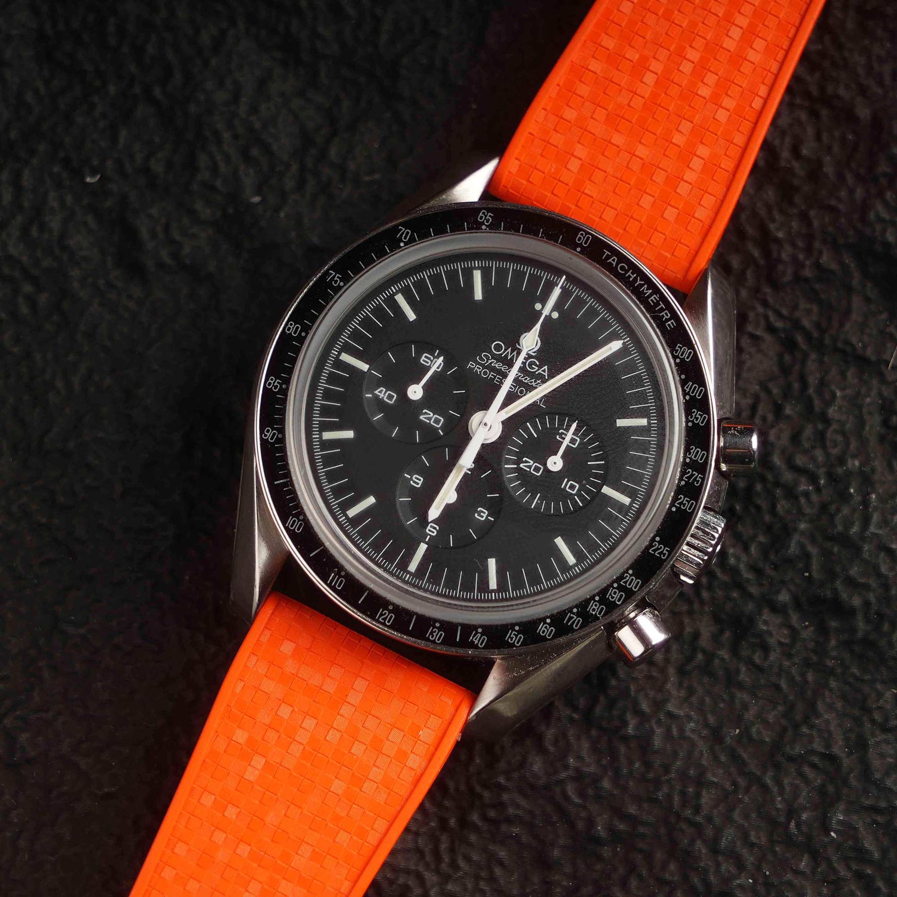 【GRID-FKM】Orange DAI-EL™ Checkered CTS Rubber Strap