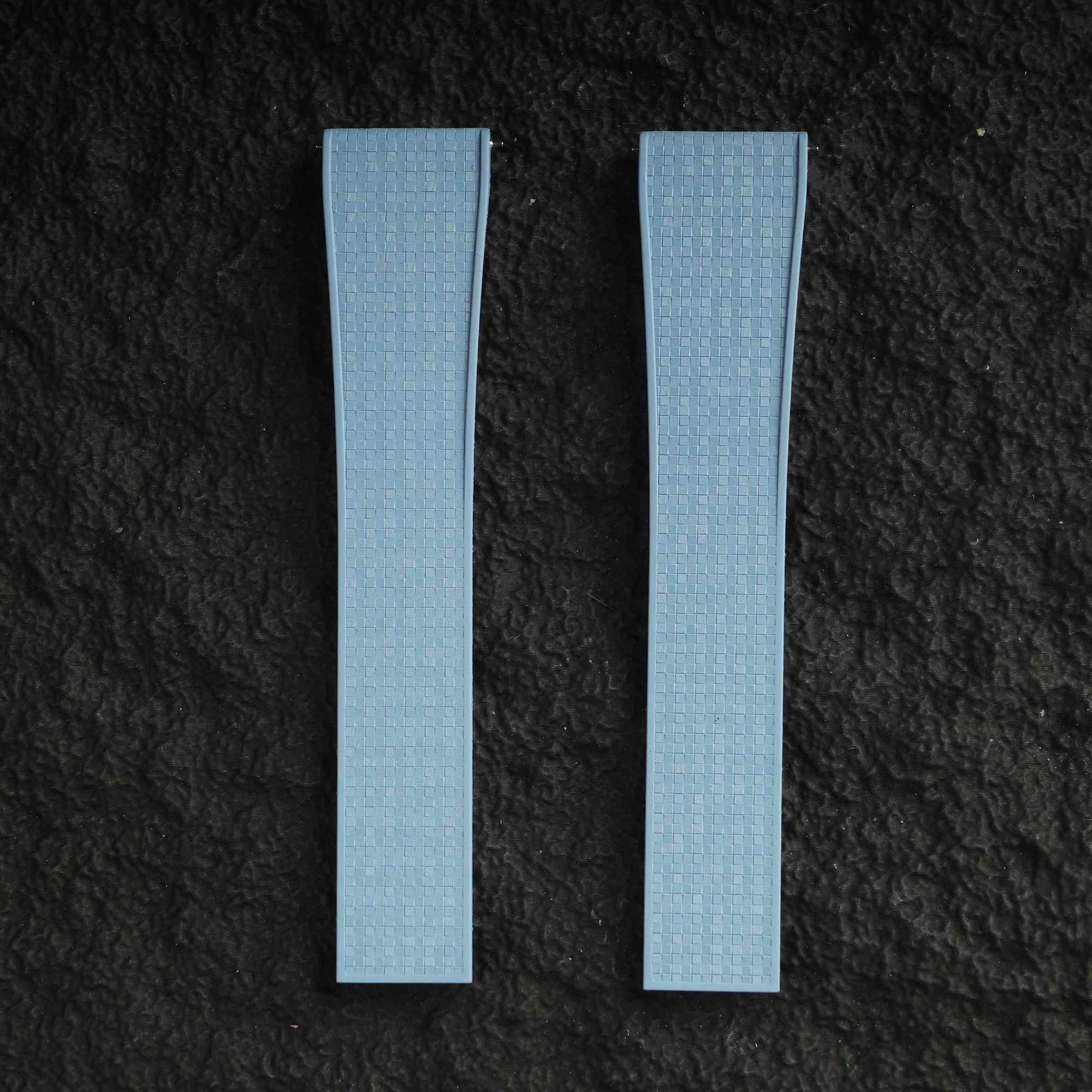 【GRID-FKM】Ice Blue DAI-EL™ Checkered CTS Rubber Strap
