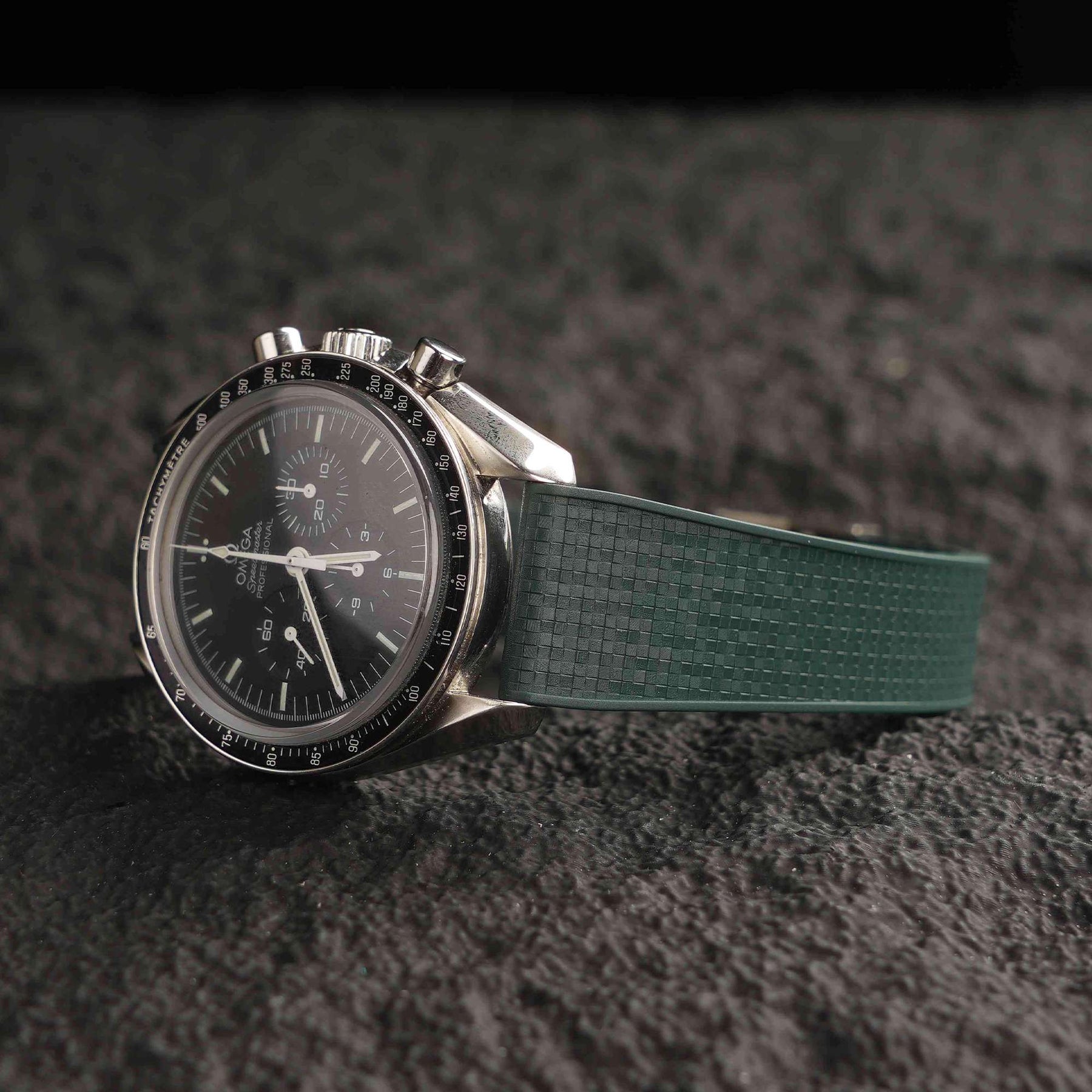 【GRID-FKM】Amry Green DAI-EL™ Checkered CTS Rubber Strap