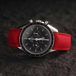 【SAILCLOTH-FKM】Red DAI-EL™ Curved-end CTS Rubber Strap