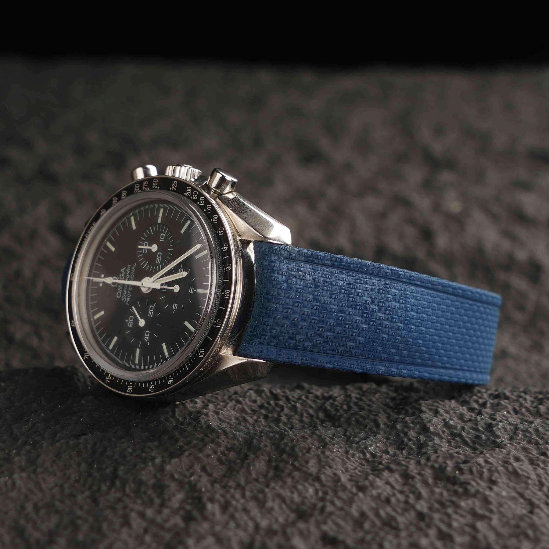 【SAILCLOTH-FKM】Navy DAI-EL™ Curved-end CTS Rubber Strap