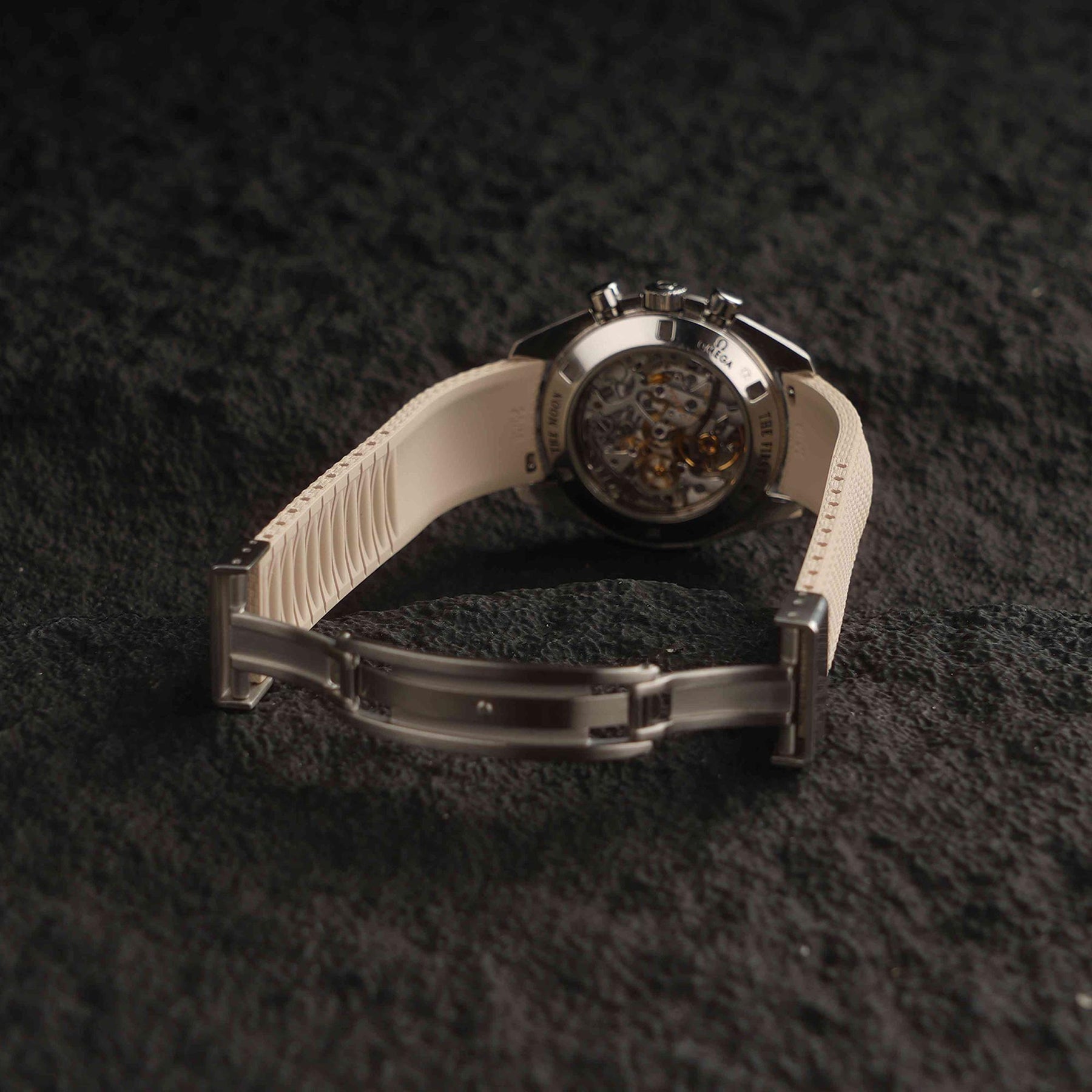 【SAILCLOTH-FKM】Beige DAI-EL™ Curved-end CTS Rubber Strap