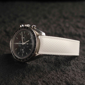 【SAILCLOTH-FKM】White DAI-EL™ Curved-end CTS Rubber Strap