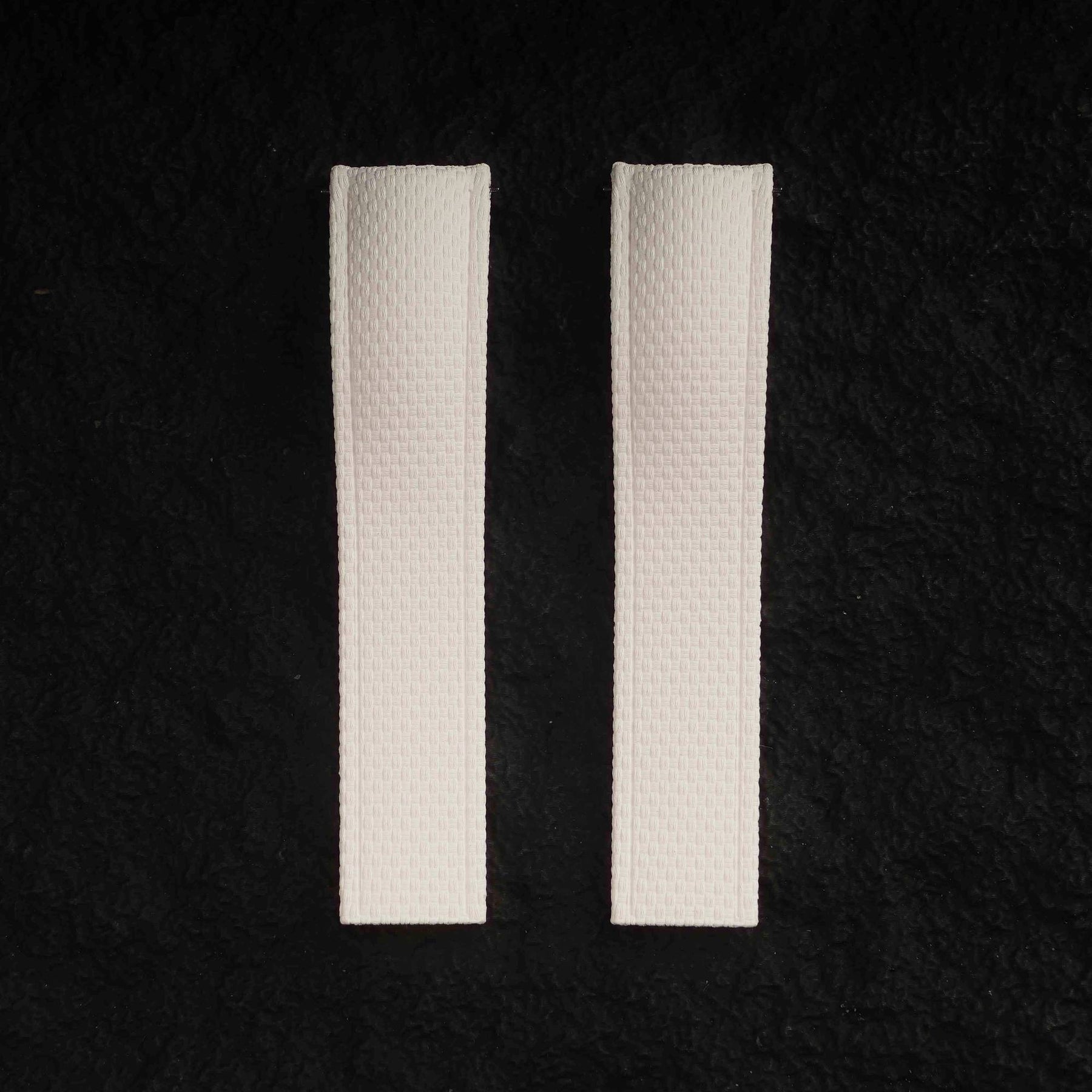 【SAILCLOTH-FKM】White DAI-EL™ Curved-end CTS Rubber Strap