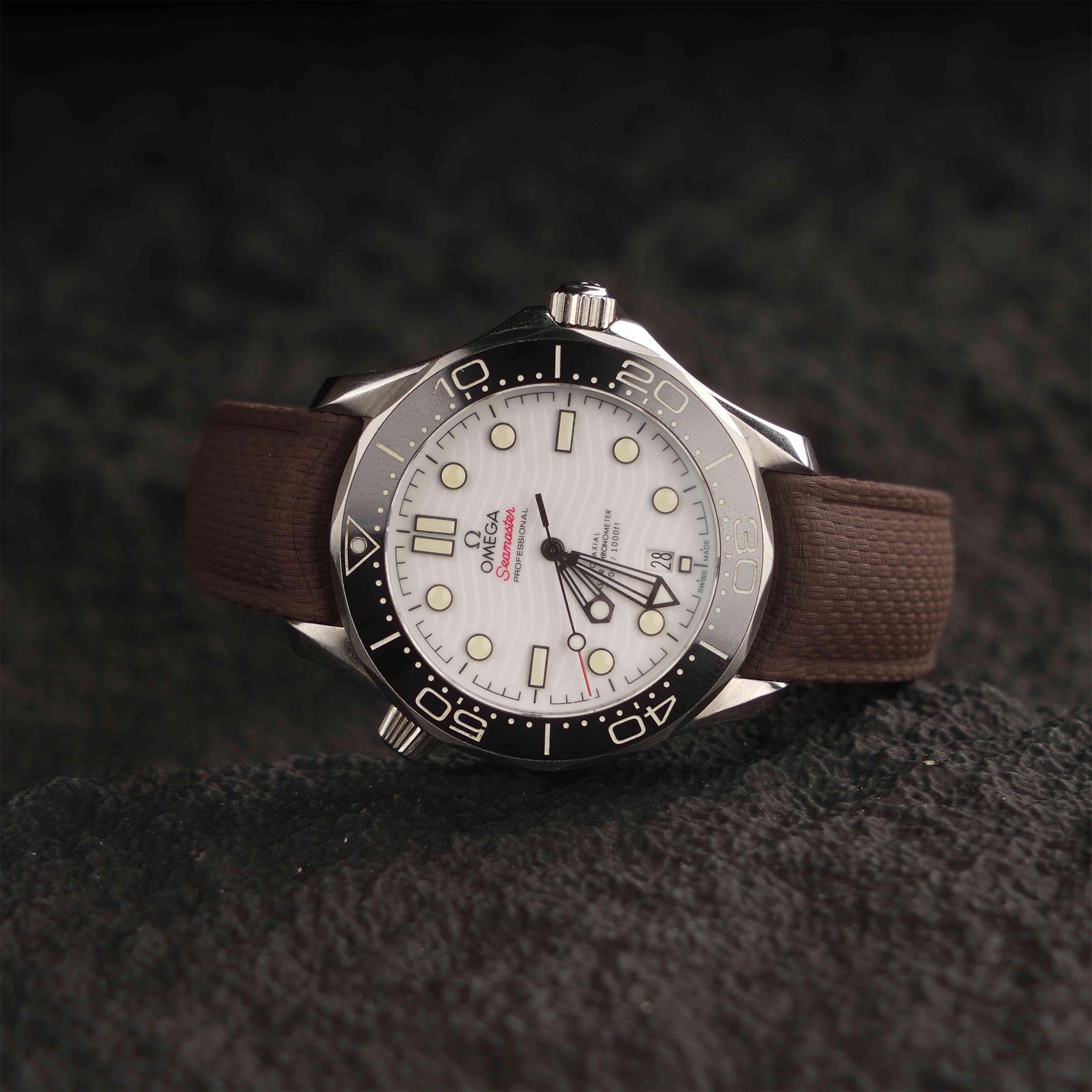 【SAILCLOTH-FKM】Coffee DAI-EL™ Curved-end CTS Rubber Strap