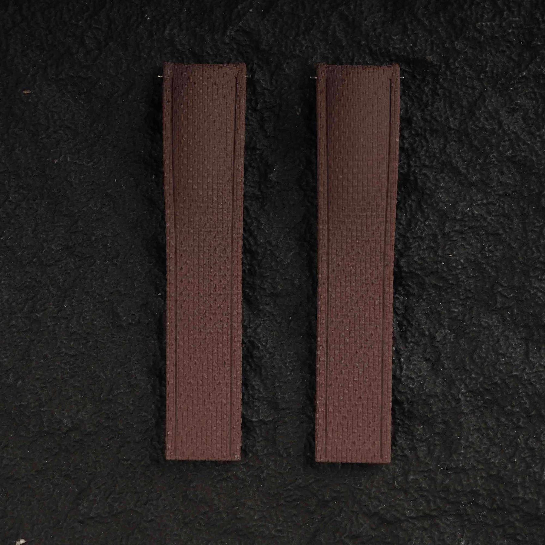 【SAILCLOTH-FKM】Coffee DAI-EL™ Curved-end CTS Rubber Strap