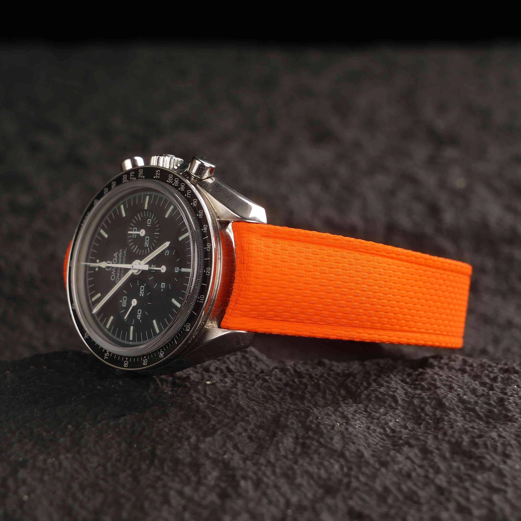【SAILCLOTH-FKM】Orange DAI-EL™ Curved-end CTS Rubber Strap