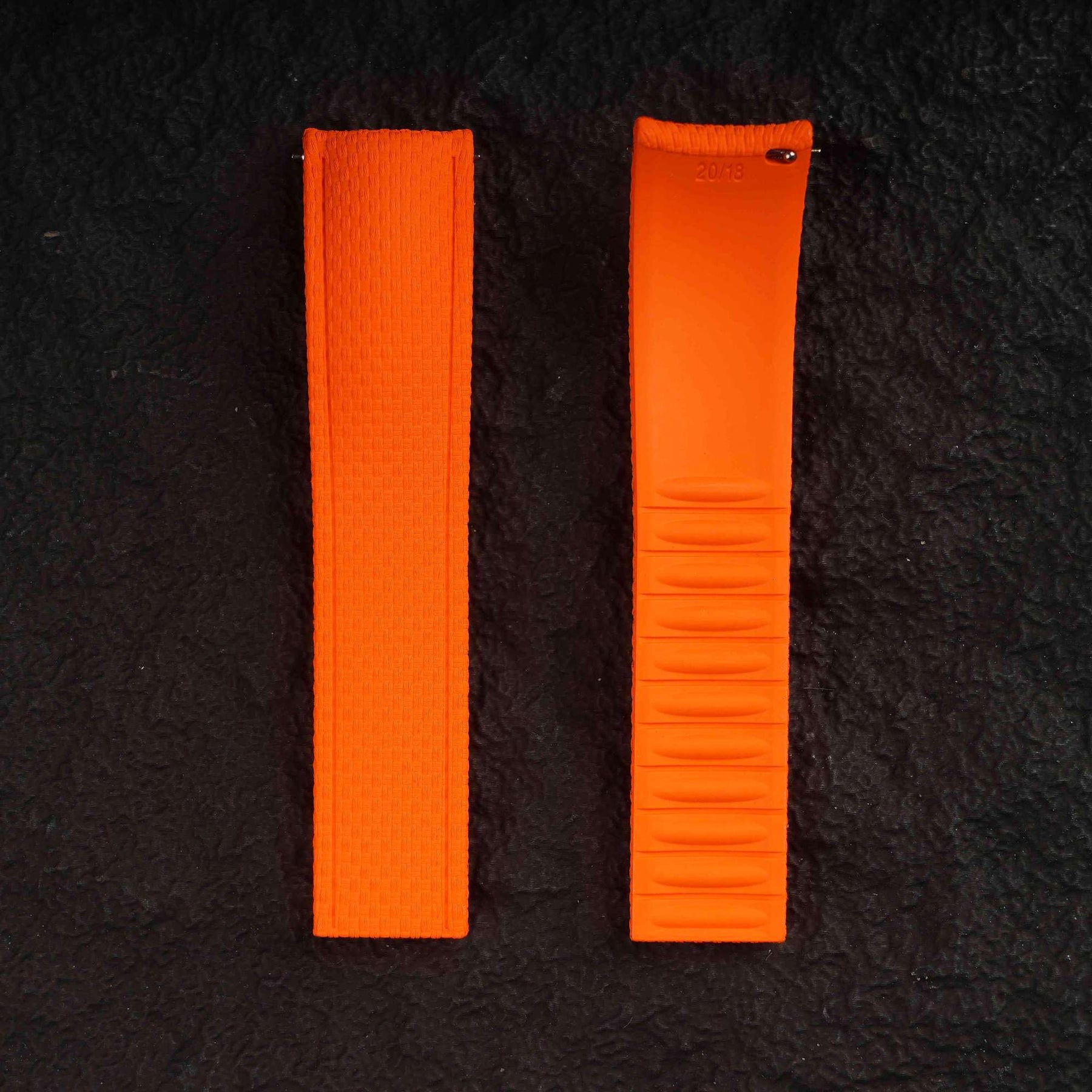 【SAILCLOTH-FKM】Orange DAI-EL™ Curved-end CTS Rubber Strap